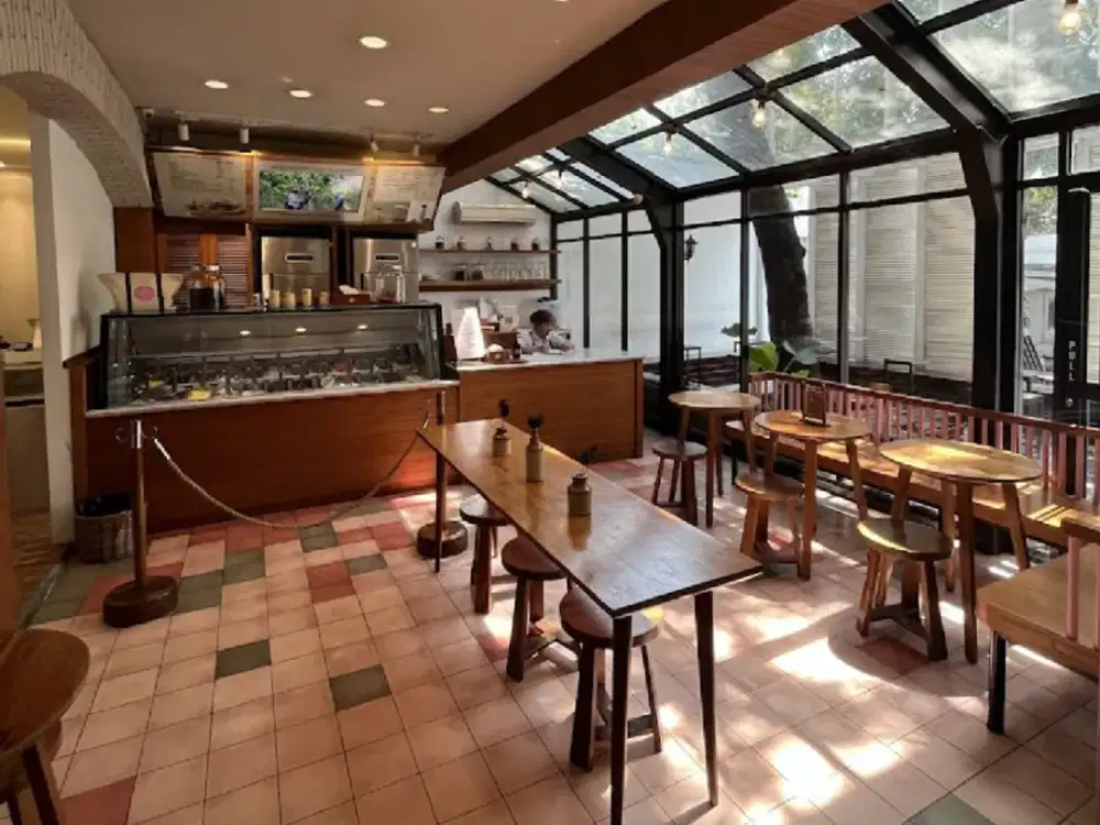 Disewakan Menteng Area Komersial Cocok Untuk Cafe, Salon, Klinik