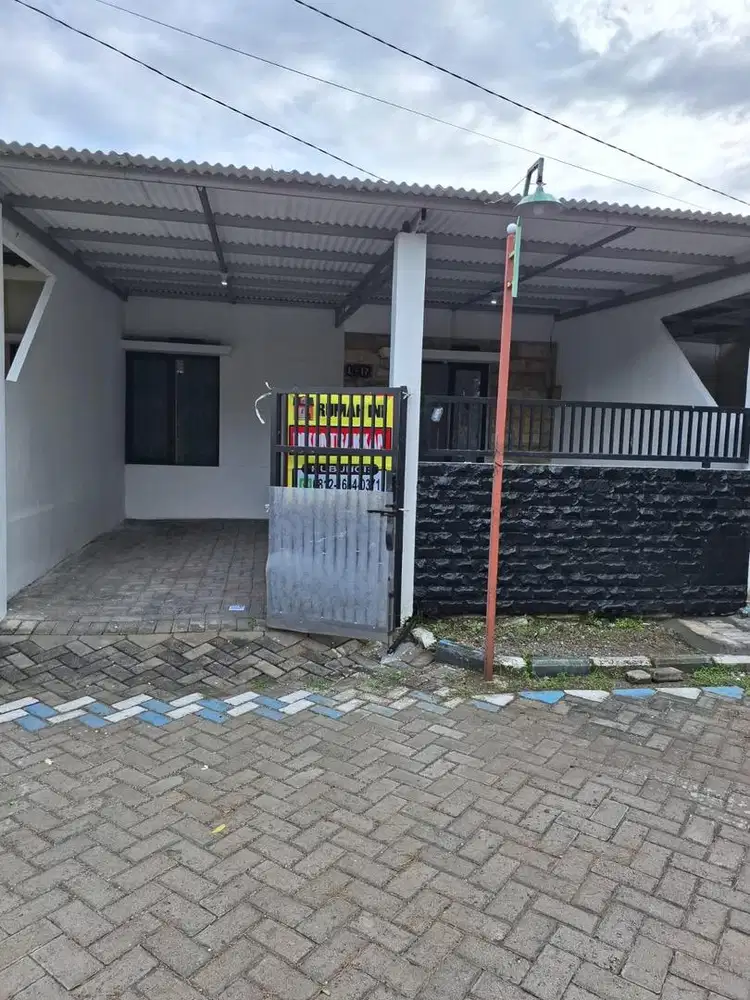 DIKONTRAKKAN Rumah di Jade Sidorejo