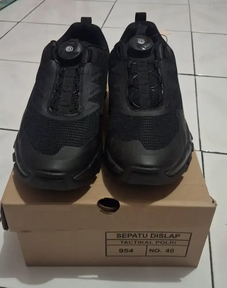 SEPATU TACTIKAL POLRI DAN SEPATU SPORT (ORIGINAL)