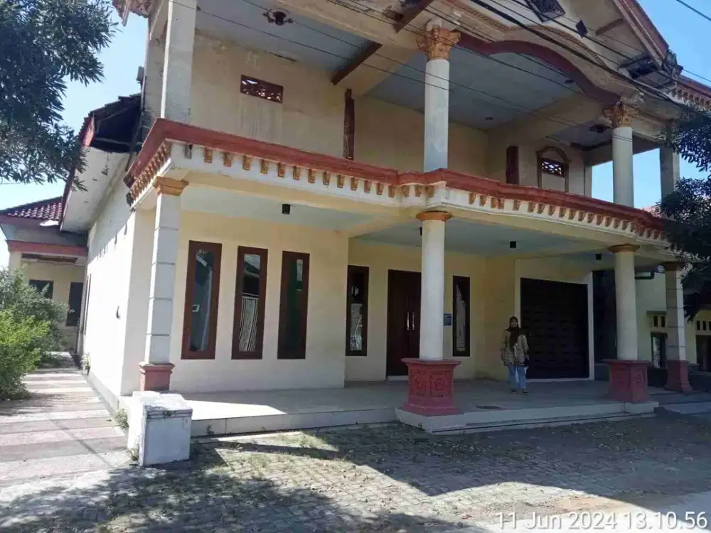 DIJUAL RUMAH
KEL. : MENANGGAL
KEC  : MOJOSARI
KAB  : MOJOKERTO