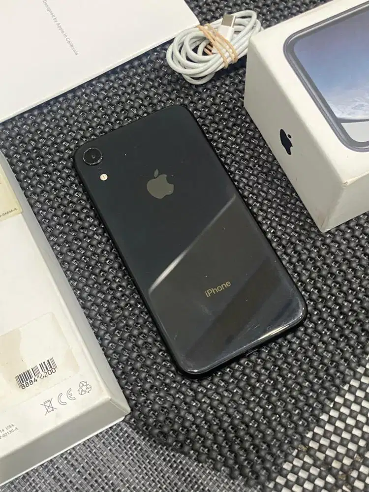 IPHONE XR RESMI BC