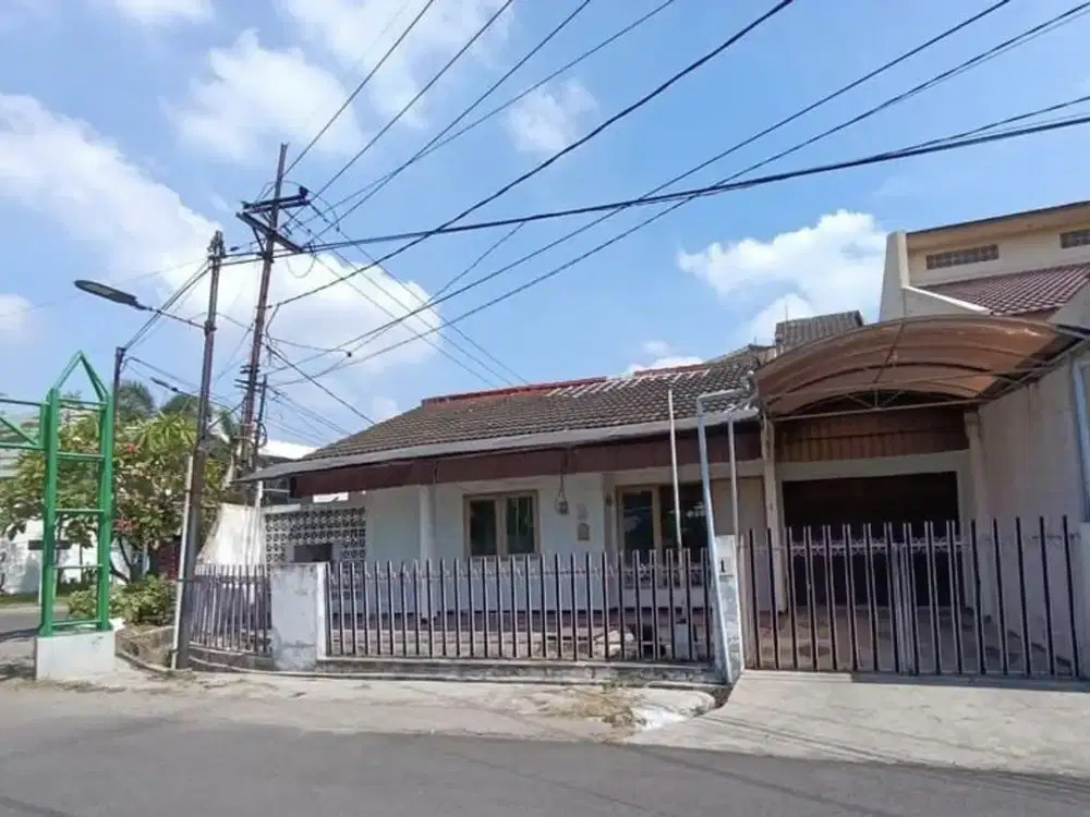 Jual Murahh Rumah di Kutisari Indah Surabaya. 5 menit ke Petra surabaya
