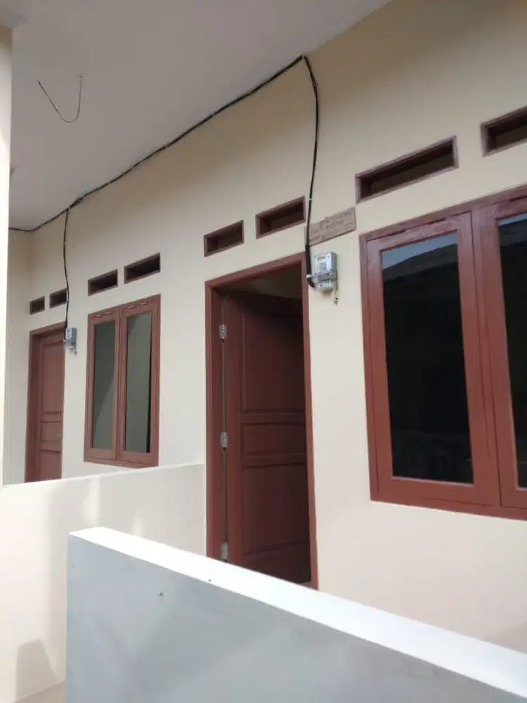 Disewakan Kontrakan 1 Pintu Lantai Atas 3 Petak