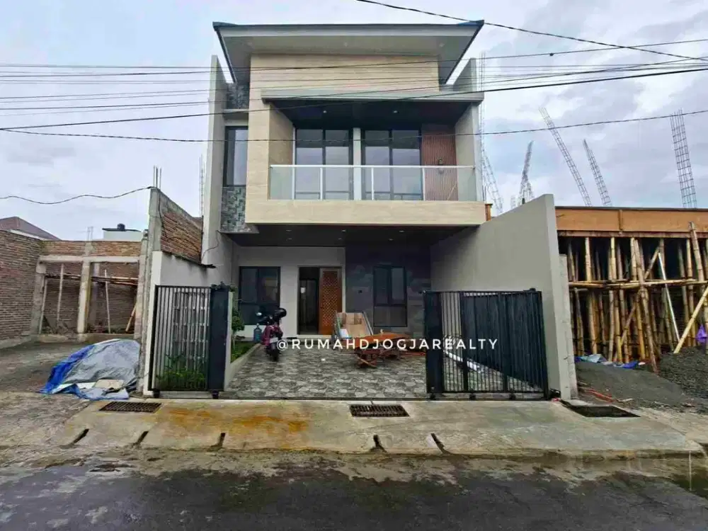 Rumah Baru Modern Di JL. Palagan km 7 Dekat HYATT, YIS, UGM