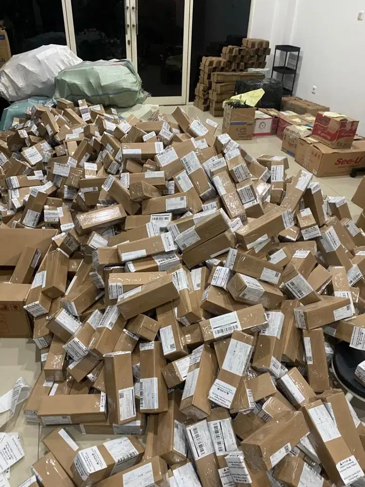 Admin Staff Warehouse