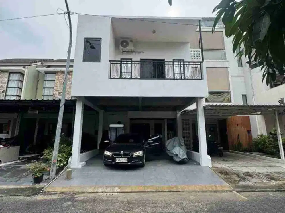 rumah lantai 2 lantai di matland Cakung Jakarta Timur