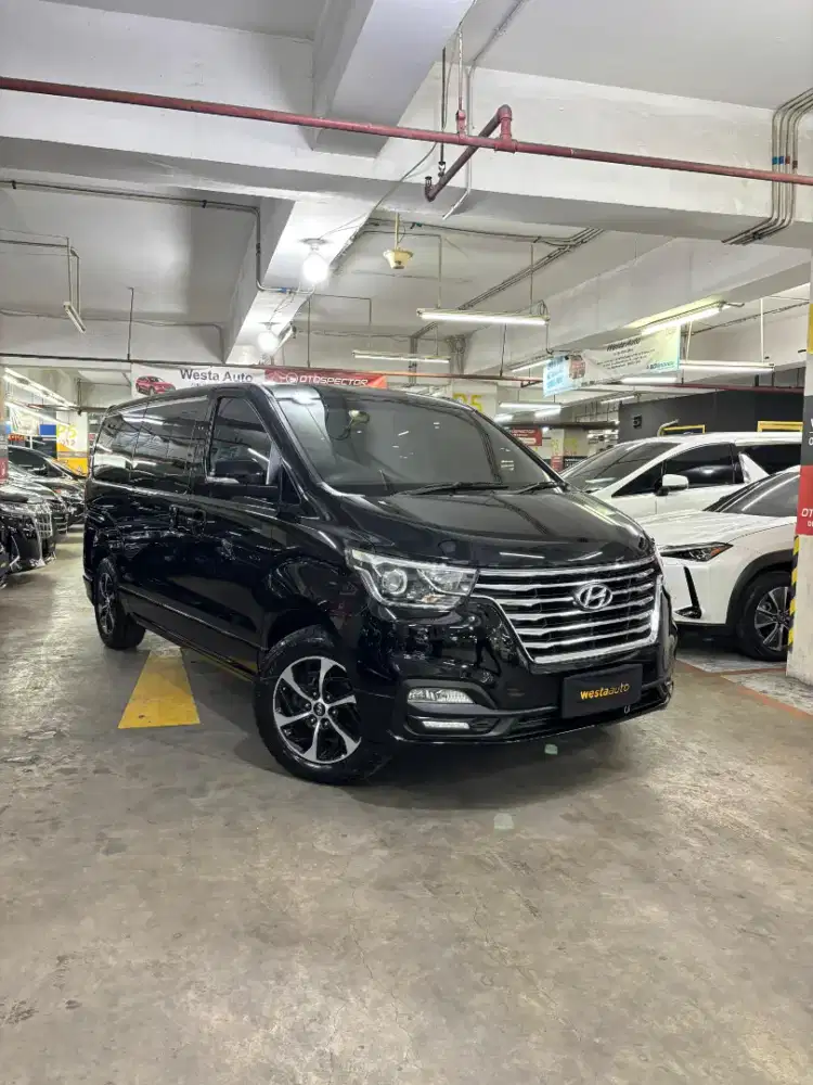 KM 38rb New Hyundai H1 2.4 Royale Bensin AT 2019 nik 2018 Istimewa