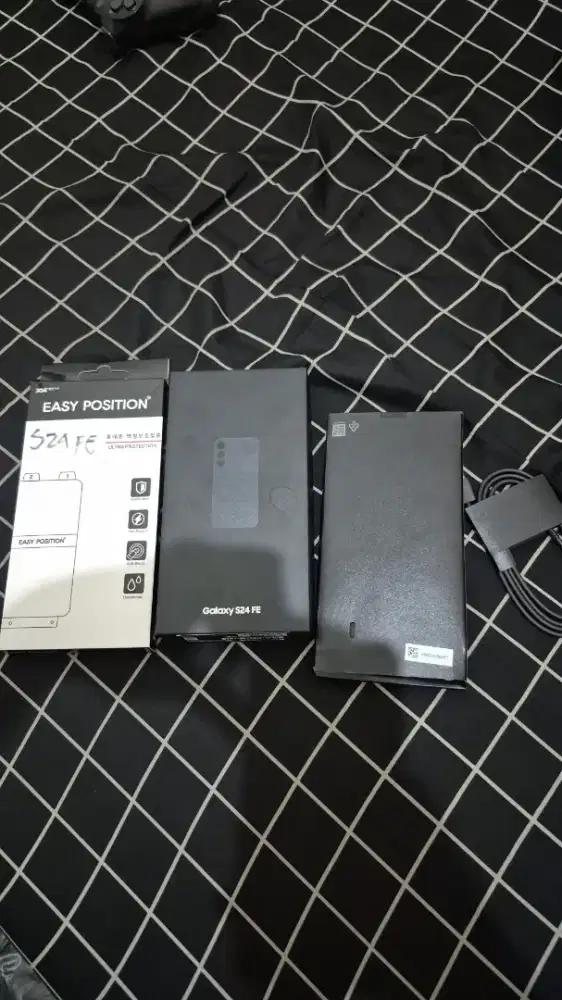 Samsung s24fe  8/128