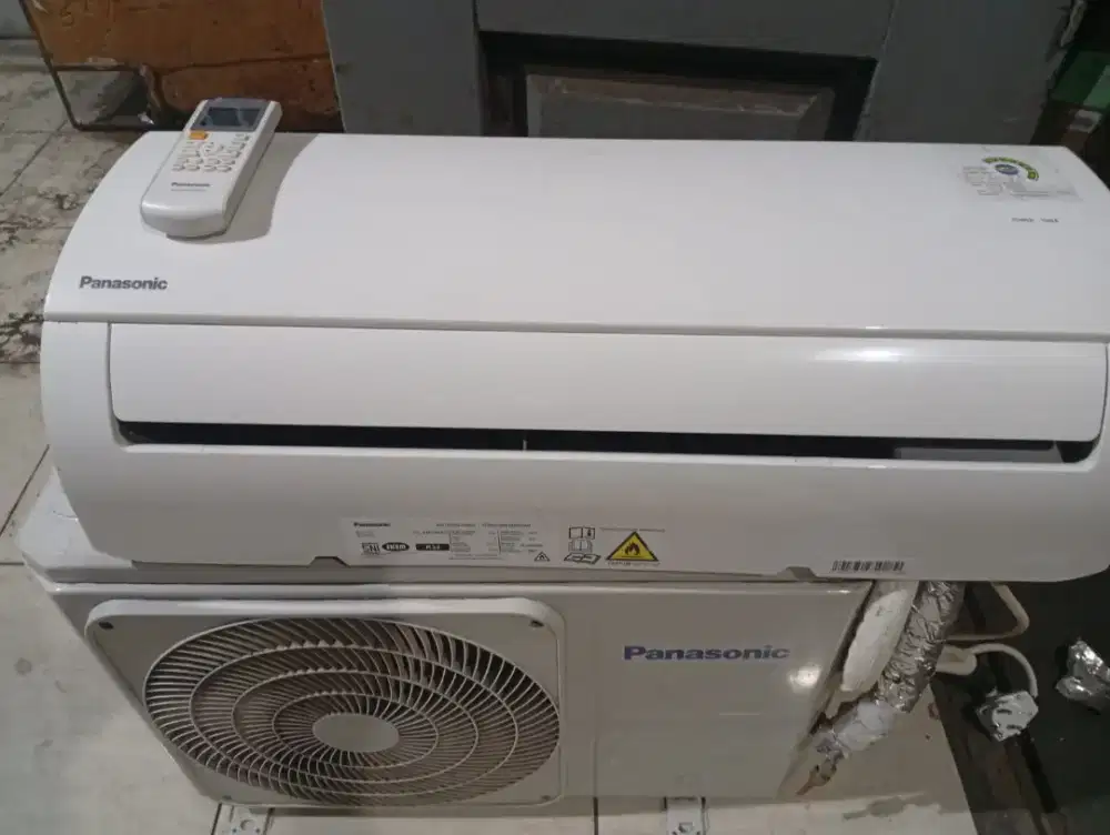AC panasonic 1/2pk like new