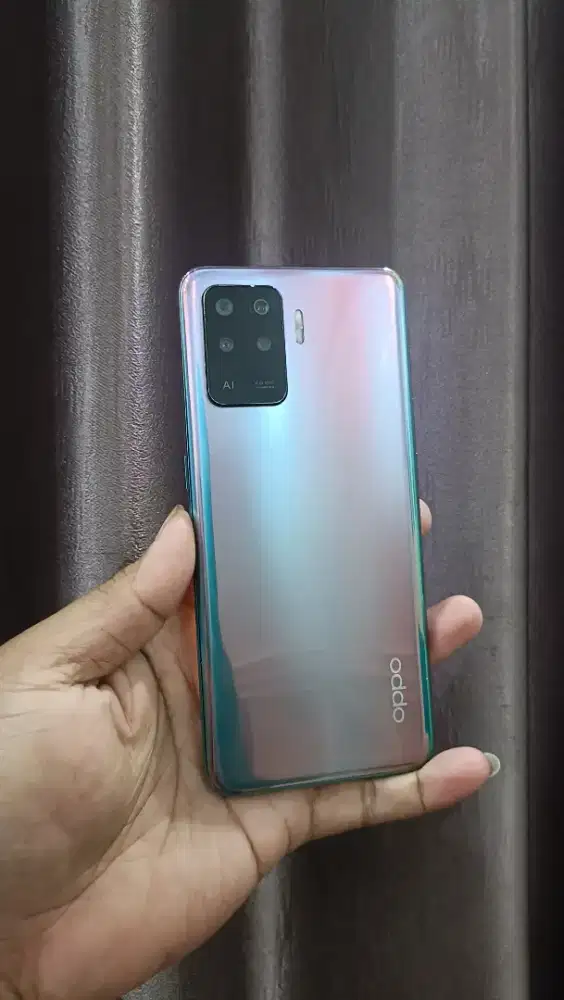 Di jual Oppo Reno 5f 8/128 hp onliy