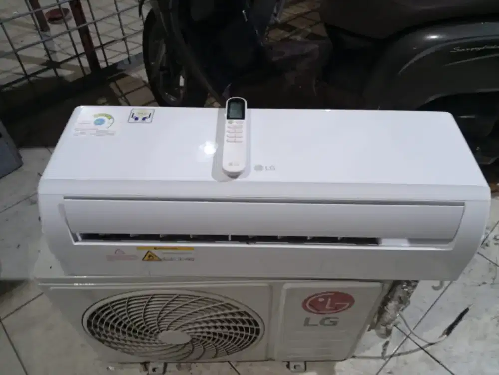 AC lG 1/2 PK R32 like new