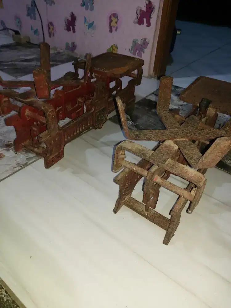 Jual 2 timbangan masih layak pakai