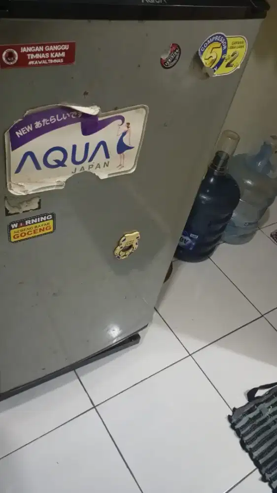 Kulkas Aqua 1 pintu