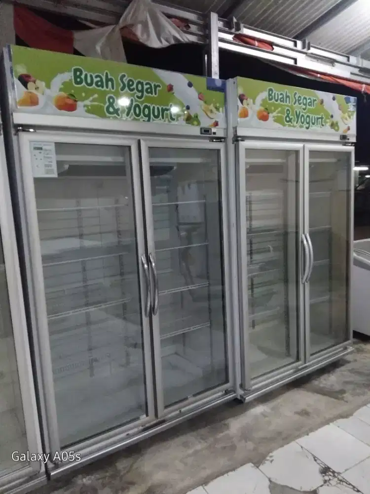 Showcase chiller 2pintu
