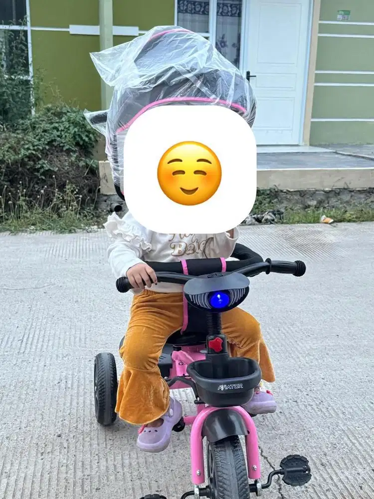 Sepeda roda 3 perempuan