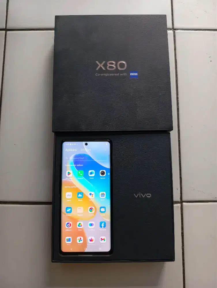 Vivo x80 12 256 gb garansi resmi