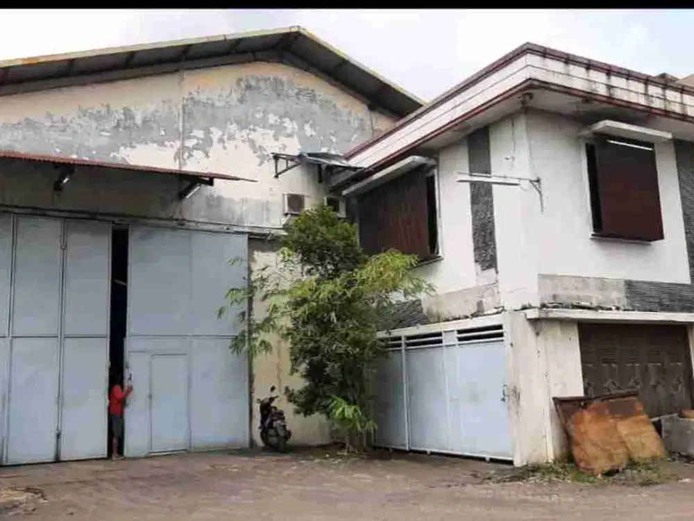 Gudang dijual atau disewakan, murah di bambe Driyorejo 081235030058