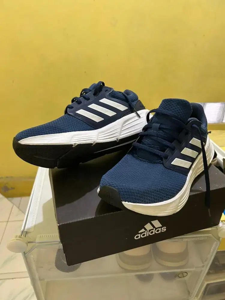 Sepatu Adidas Galaxy 6 - Size 40