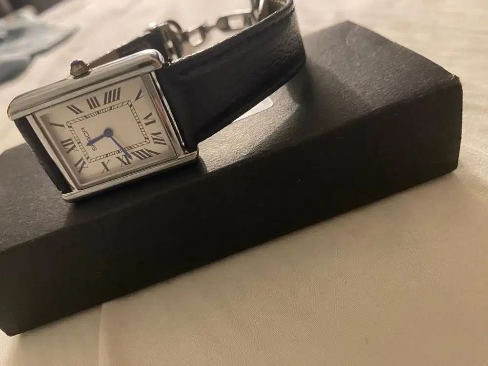 Jam tangan unisex  analog bagus