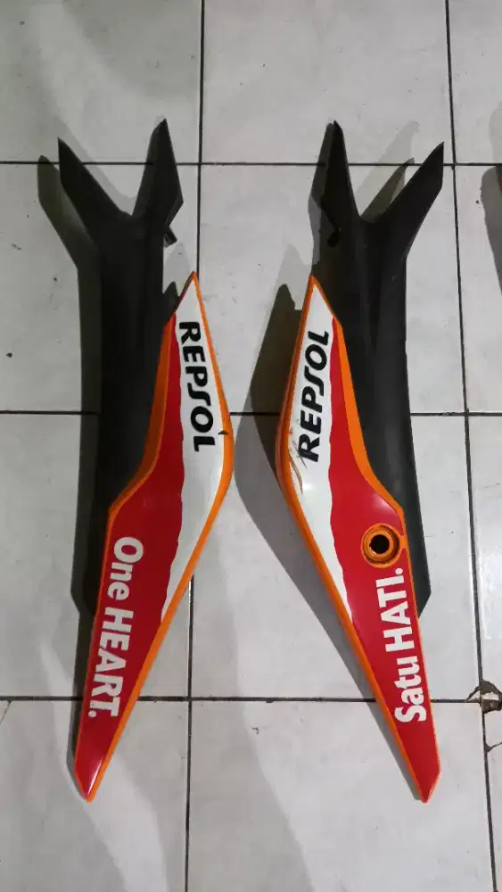 Body belakang cvr 250r cbu k33 tahun 2013