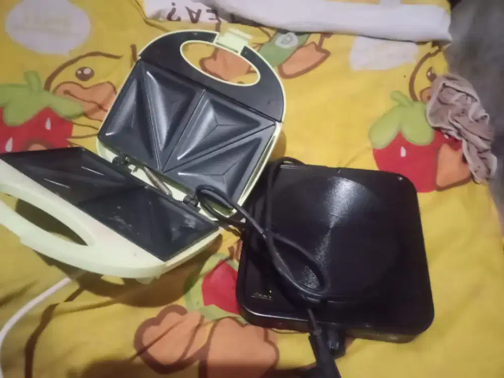 Kompor listrik dan panggang roti