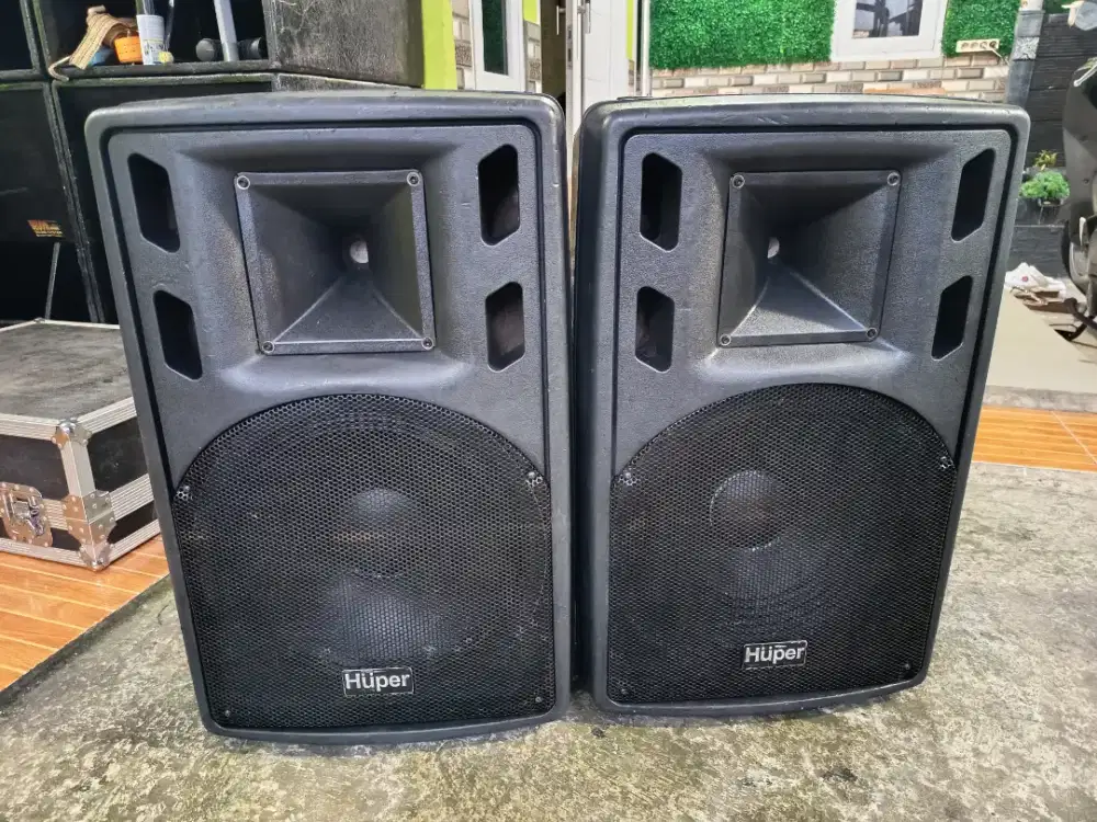 Sepasang Huper HA-400.Normal siap Perang. Swith merah. Wa