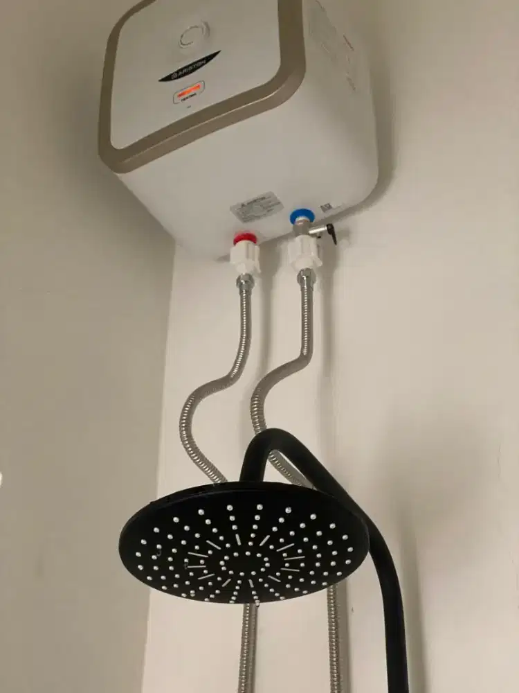 Water heater Ariston 15 liter