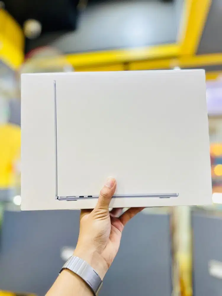 Macbook Air M4 13 16/256 iBox new