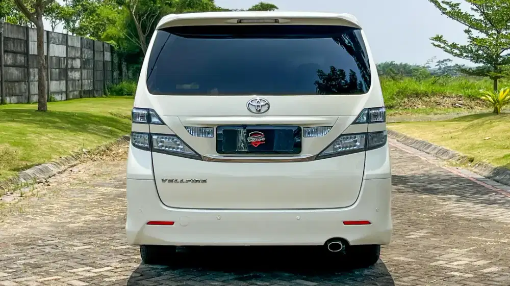Toyota Vellfire Z 2.4 Bensin Matic 2010 Eksterlor Interior rapi harum