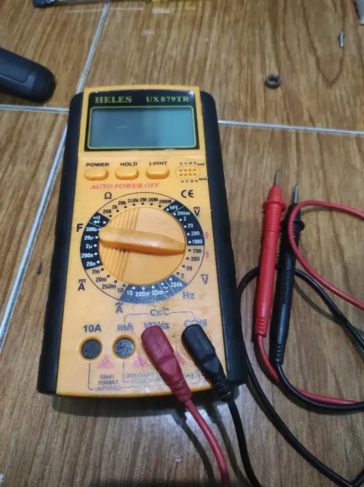 Multimeter Digital Heles UX-879TR Bekas Normal - Fitur Lengkap