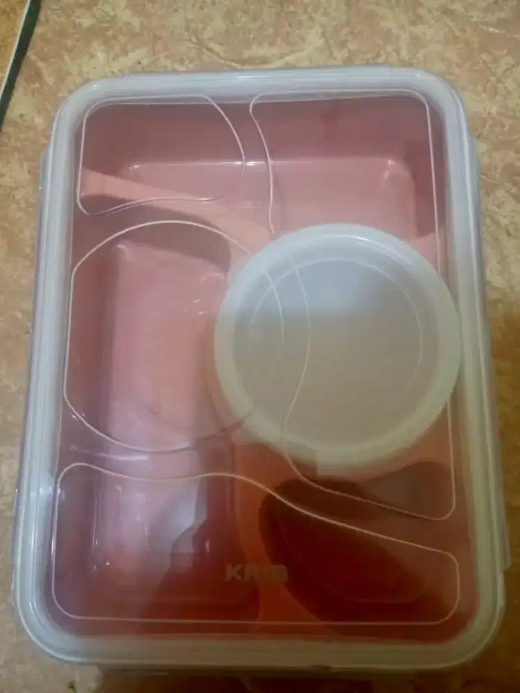 Kotak bekal KRIS