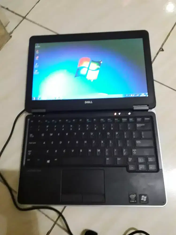 Laptop Dell Latitude e7240 core i7