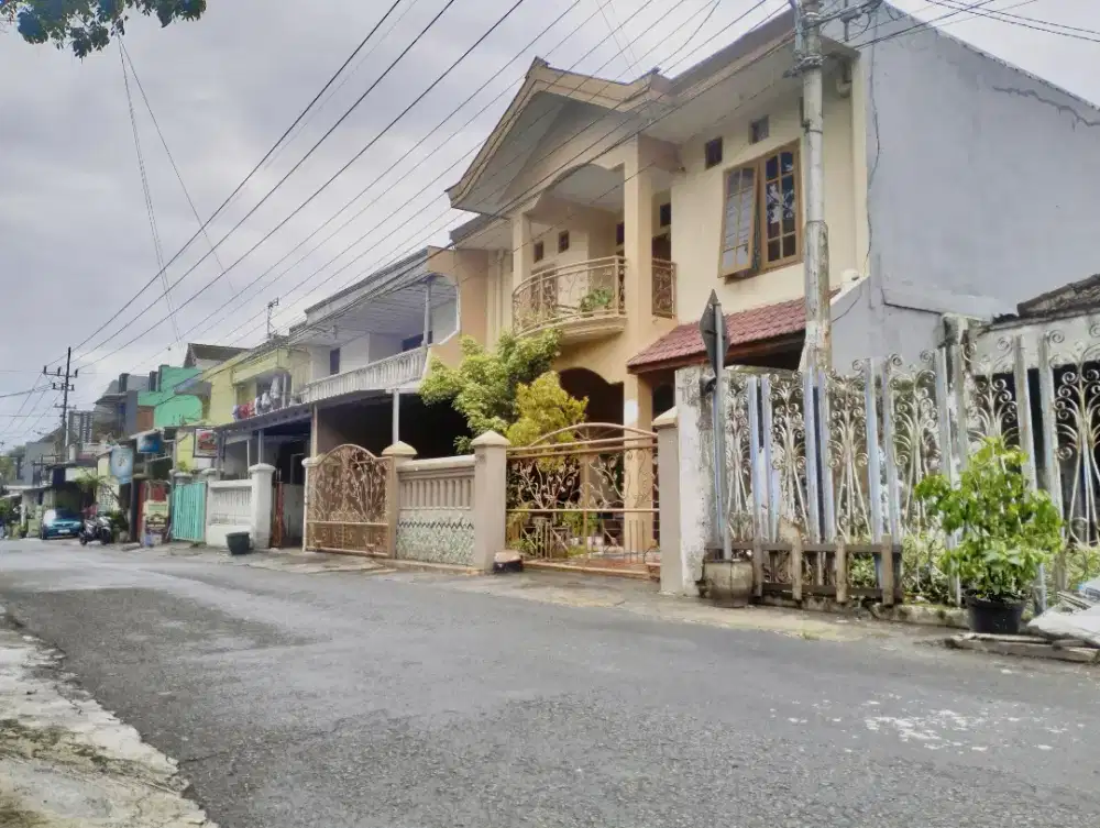 Rumah Cocok Buat Investasi Kost Atau Dibuat Usaha Lokasi Strategis