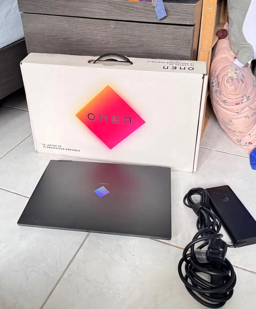 Laptop Gaming HP Omen ryzen 4800