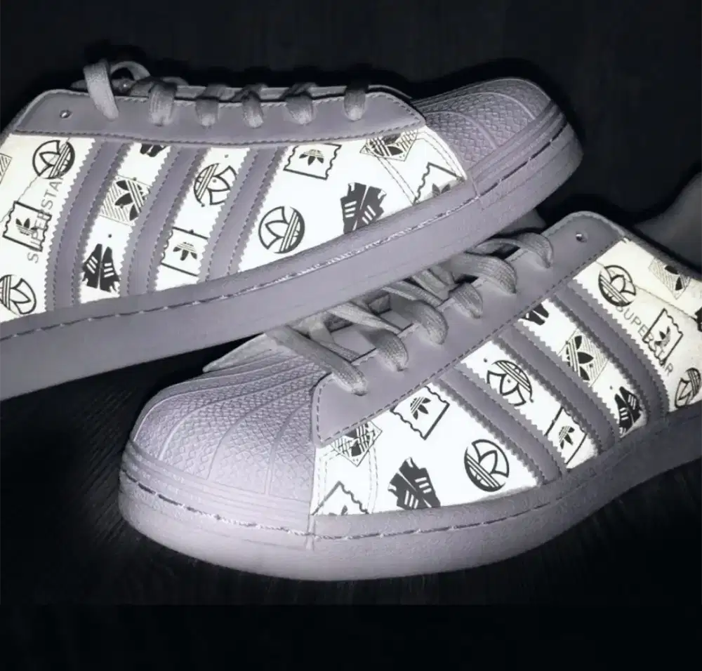 Adidas Superstar 41⅓ Menyala Dalam Gelap