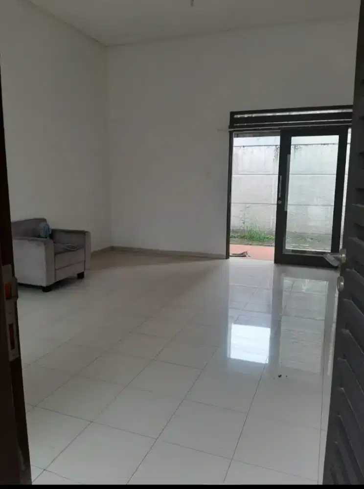 Di Sewakan Rumah Cantik Cluster Di Grand Sharon