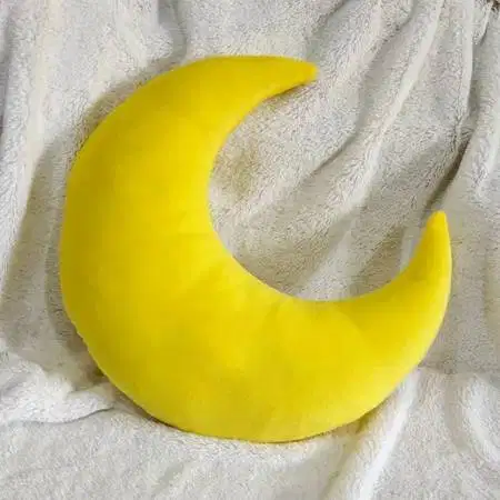 Aesthetic Cushion Moon Pillow / Bantal Sofa Bentuk Bulan / Room Decor