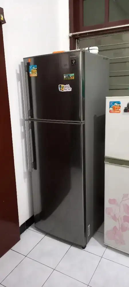 Kulkas 2 pintu nerk sharp SJ-420G