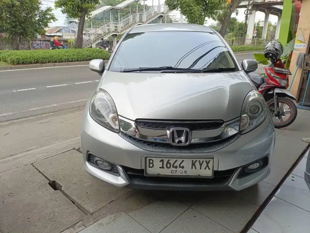 Honda Mobilio E AT 2014 .TDP 2 JUTA