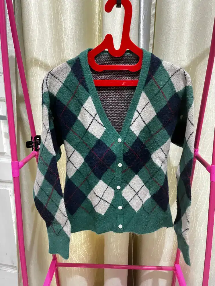 Cardigan rajut kotak