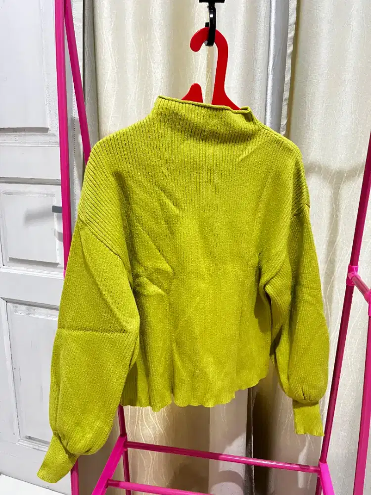 Atasan rajut warna lime