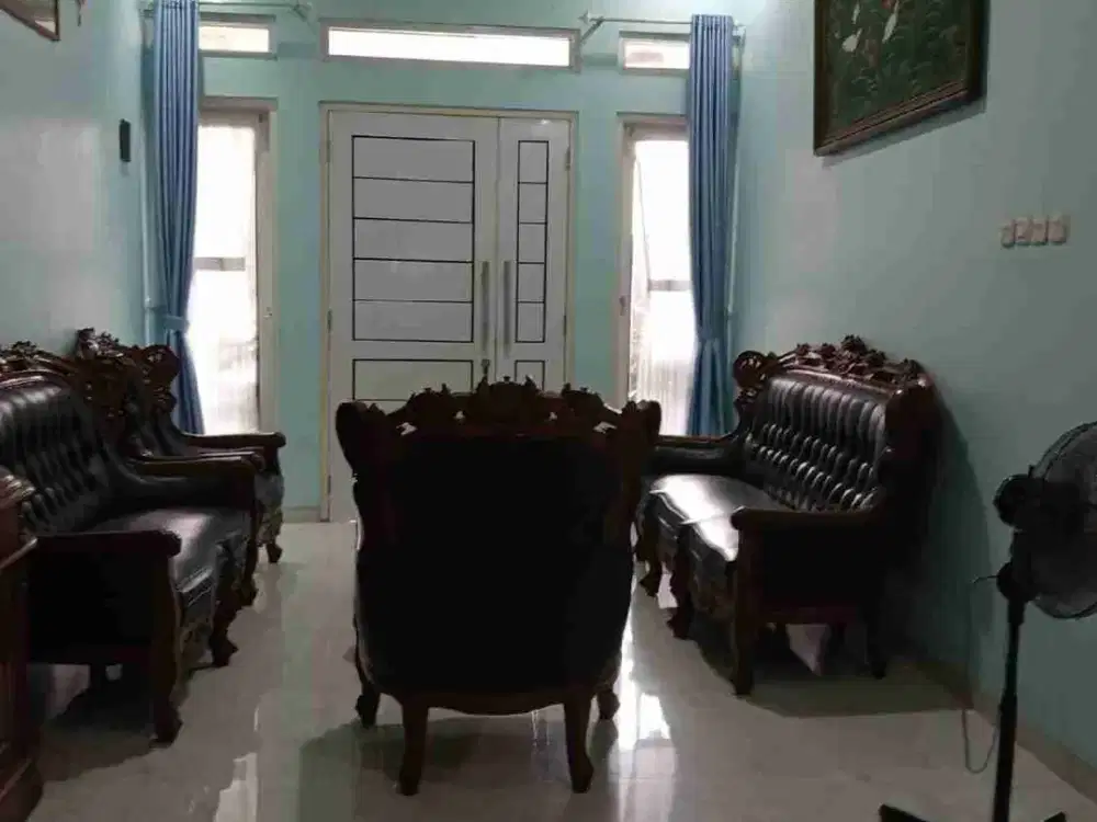 Rumah Murah 2 Lt Di bawah harga pasar Strategis Dekat Puskesmas Munjul Jakarta Timur