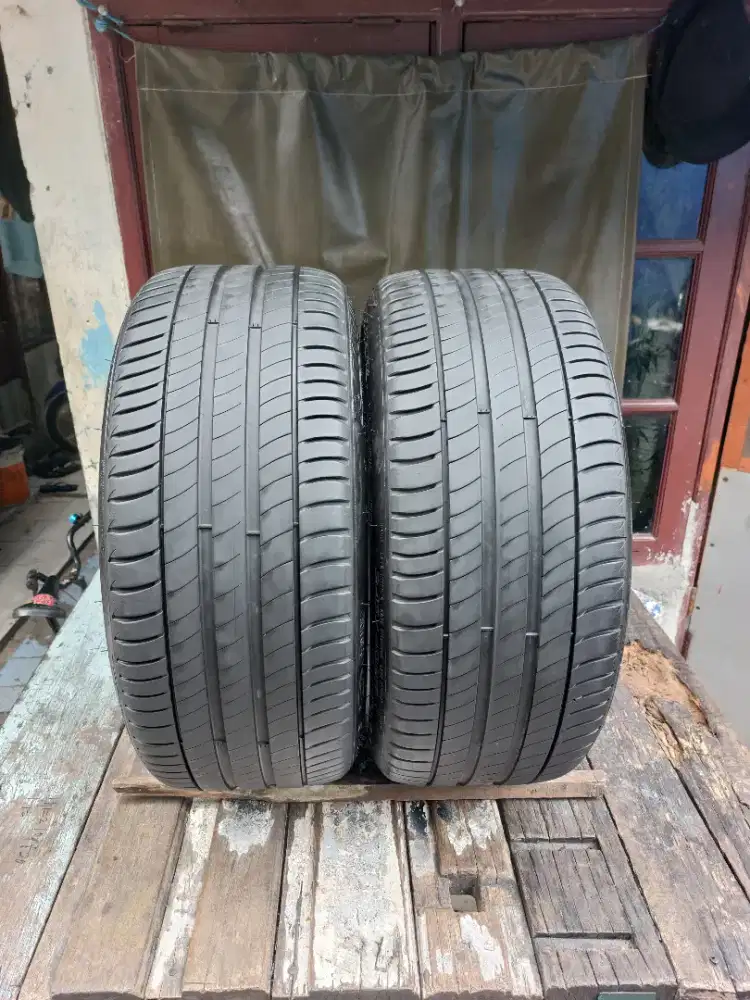 Di jual ban michelin primacy 3 zp 245 40 19 tahun 2022 2023