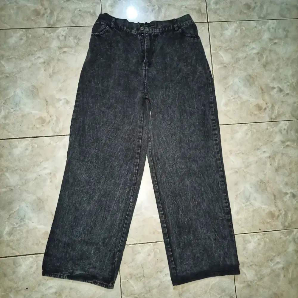 Celana panjang wanita