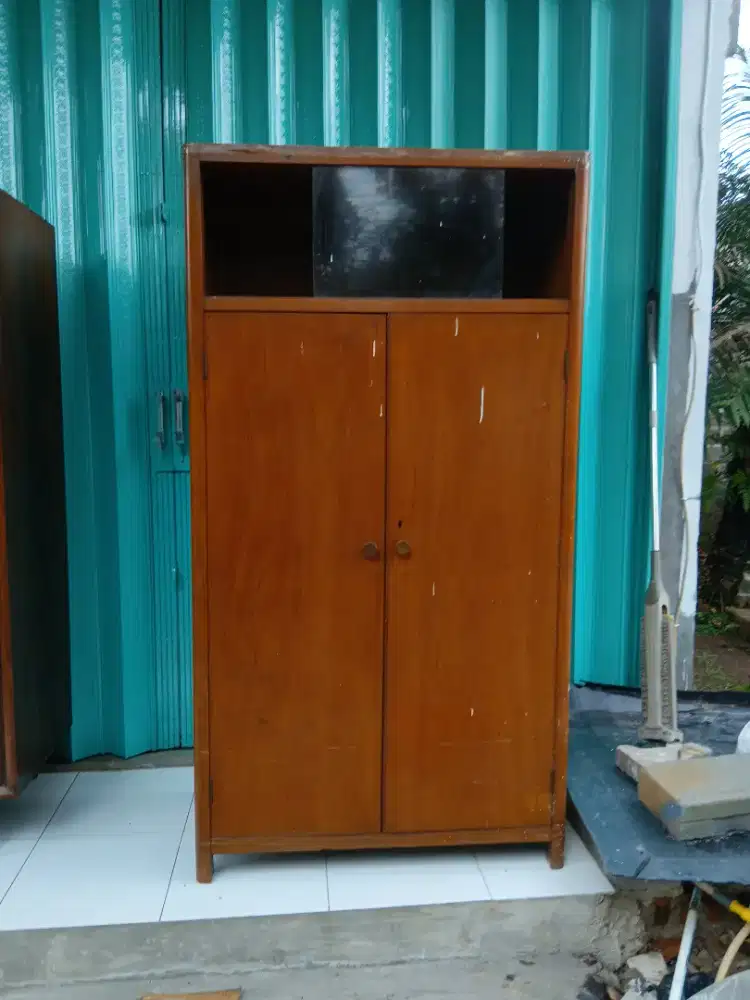 Lemari pakaian art deco kabinet antik