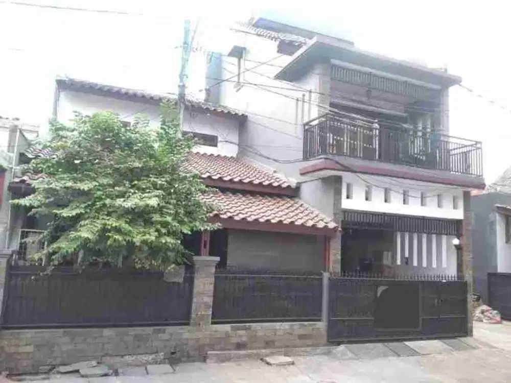 Rumah Siap Huni 2 Lantai di Komplek Pondok Cipta Bintara