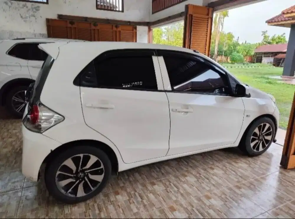 Dijual Brio satya e 1.2 MT