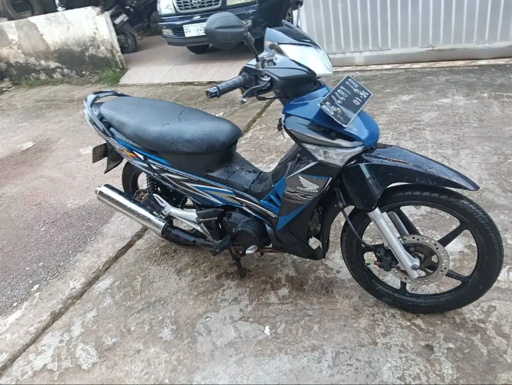 Dijual cepat supra 2011