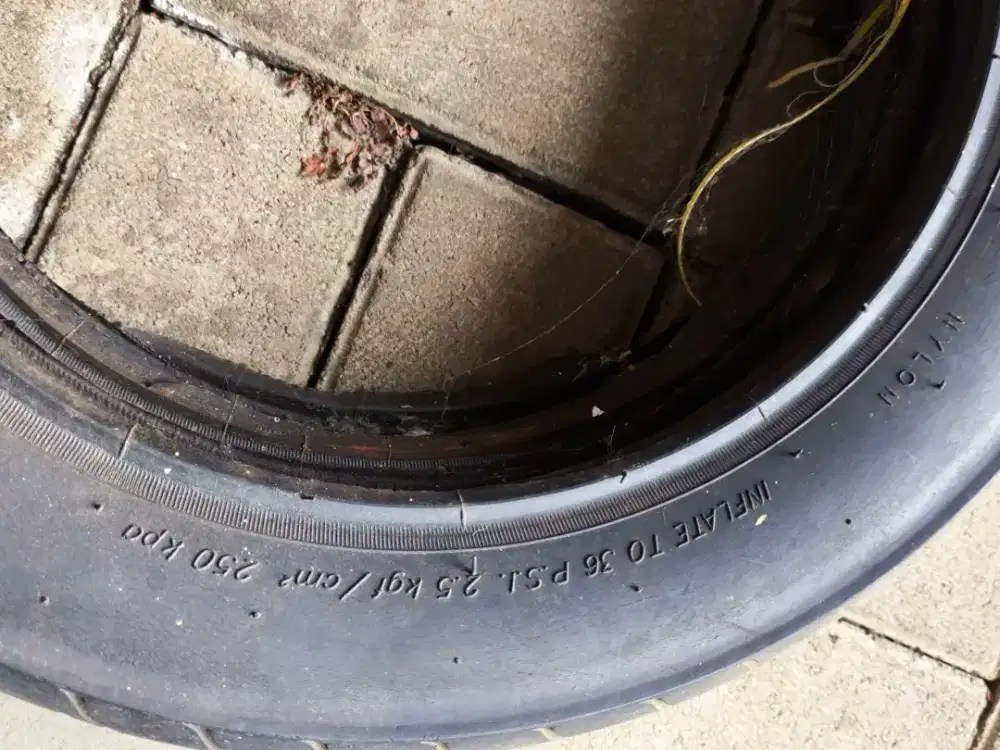 2 buah Ban sepeda 16x3.0 depan belakang