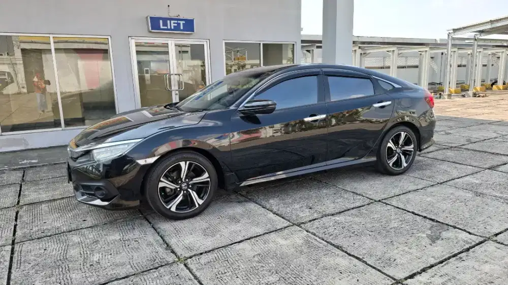 Honda Civic 1.5 ES Turbo Sedan Th 2017